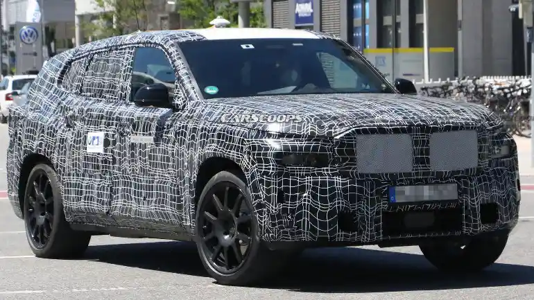 Foto - Rendering BMW X8, Garang Dengan Ramuan Desain Kekinian