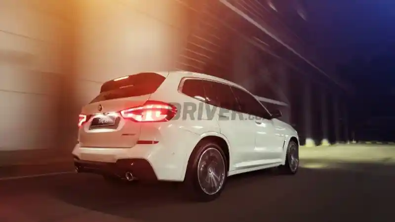 Foto - Dua BMW CKD Meluncur, X7 Lebih Murah Rp 100 Juta Dari Versi CBU