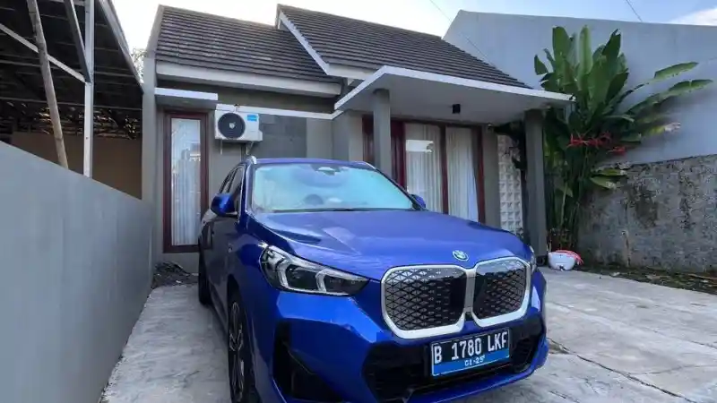 Foto - Holiday In Style 2024: BMW iX1, SUV EV Teman Berlibur Semarang-Yogyakarta