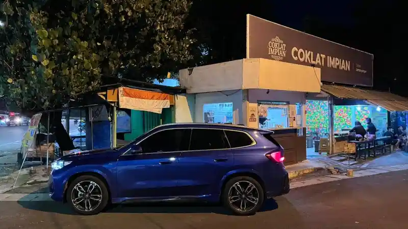 Foto - Holiday In Style 2024: BMW iX1, SUV EV Teman Berlibur Semarang-Yogyakarta