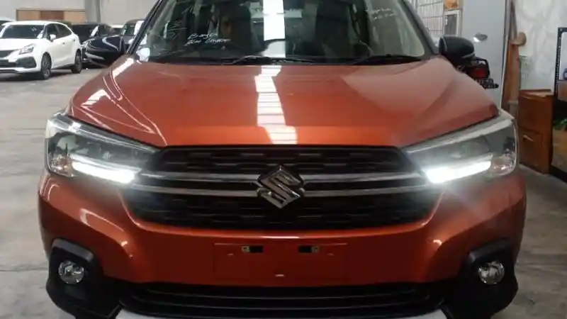 Foto - Wujud Utuh Suzuki XL7 Bocor!