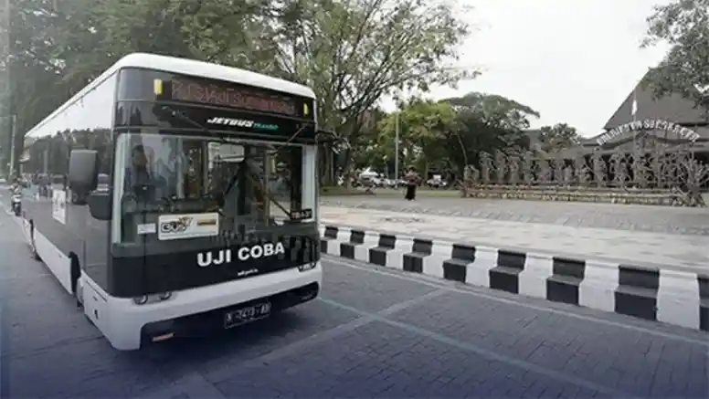 Berita - Bus Solo Transit Dengan Dek Rendah Dicoba Di Solo