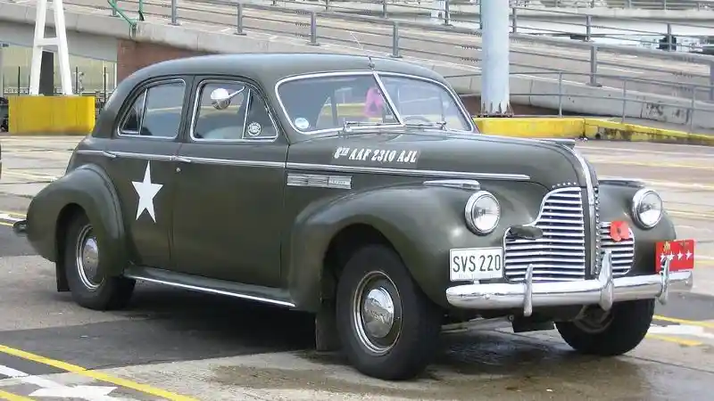 Foto - Ini Mobil Yang Memicu Terjadinya Pertempuran 10 November