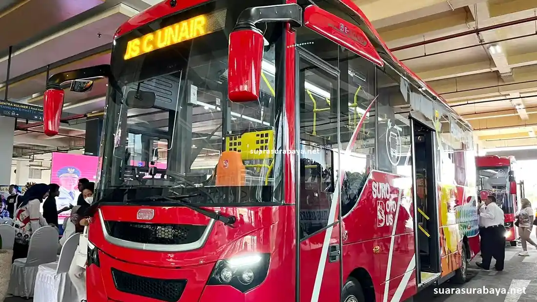 Berita - Bus Kota Listrik Akhirnya Beroperasi di Surabaya