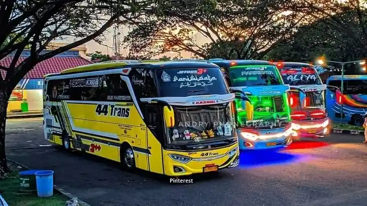Foto - Ramp Check Bus Selama Operasi Keselamatan 2025