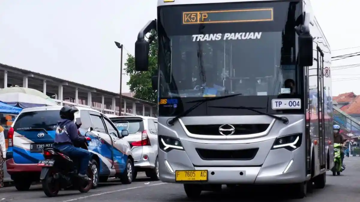 Foto - Ketahui 15 Golongan Masyarakat Yang Berhak Mendapatkan Pelayanan Gratis Naik Transjakarta