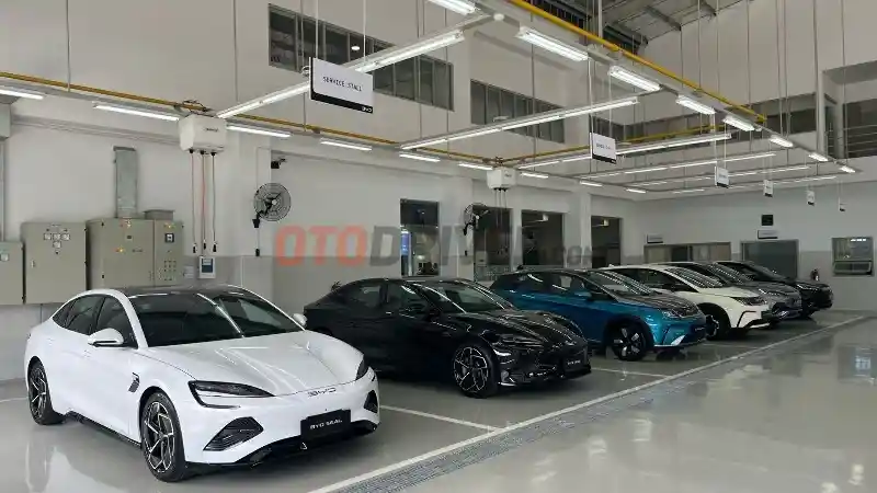 Foto - Bos Tesla Akui BYD dan Brand Tiongkok Lain Bisa 'Menghancurkan'