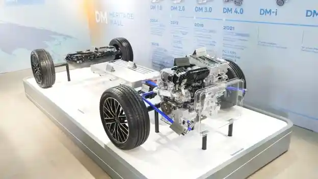 Berita - Dikenal Sebagai Pionir di Dunia, Ini Evolusi Dan Perkembangan Teknologi Dual Mode BYD dari DM-i, Dmo dan DMp