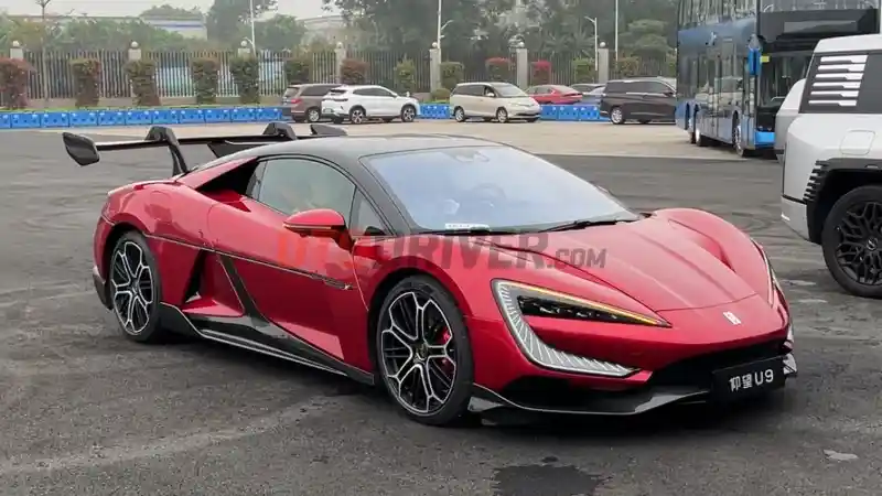 Berita - Mengenal Langsung Supercar Listrik BYD Yangwang U9