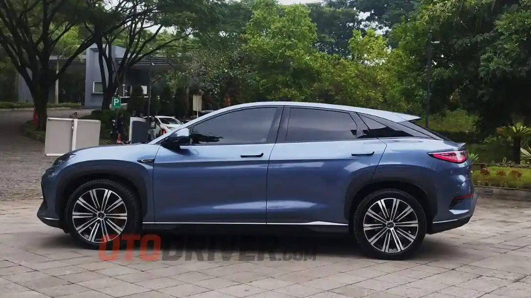Foto - BYD Sealion 7, SUV Listrik Berbobot 2,7 Ton Nan Sadis