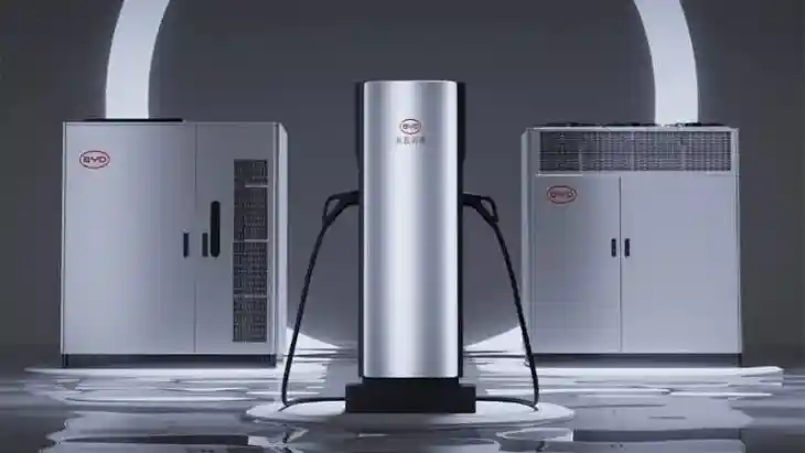 Foto - BYD Siapkan Megawatt Charging, Lebih Cepat 70% Dibanding Ultra-Fast