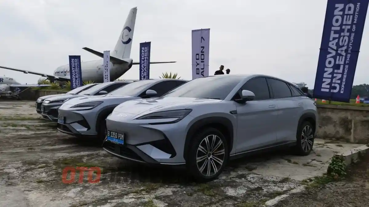 Foto - Penjualan BYD Meningkat Drastis di 2025 Ini, Denza Berkontribusi Besar