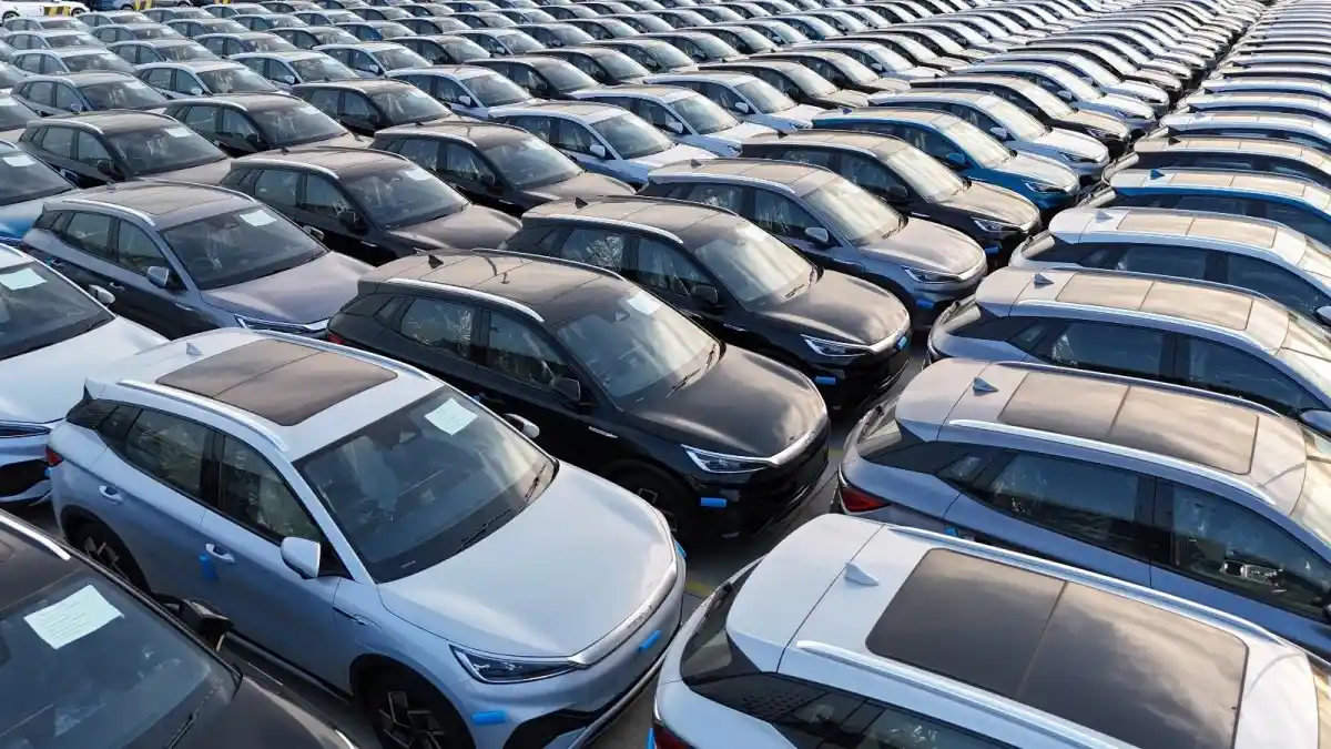 Mobil Listrik - Pasar EV Tahun Depan Kemungkinan Melambat Karena Insentif Dicabut