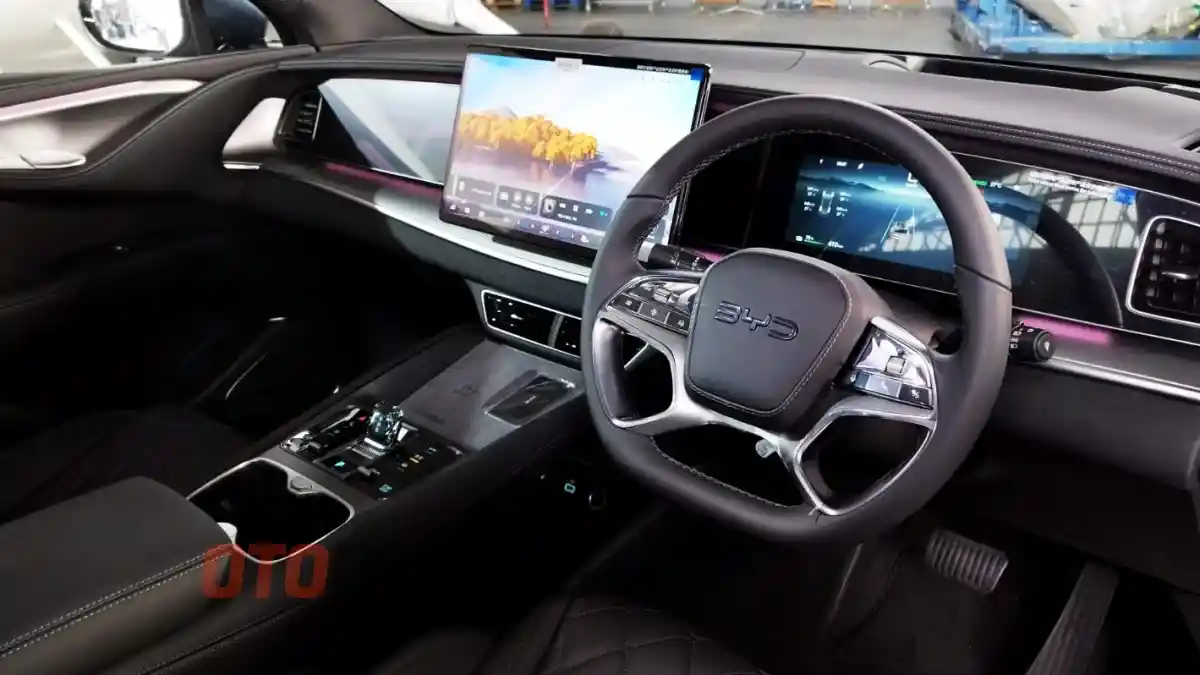 Foto - BYD Sealion 7, SUV Listrik Berbobot 2,7 Ton Nan Sadis