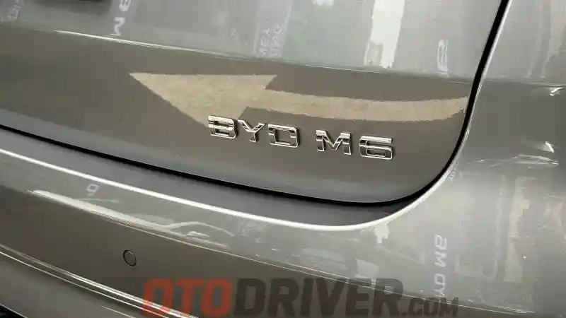 Foto - BYD M6 Sudah Dipesan 1.400 Unit, Varian Tengah Jadi Yang Paling Laris