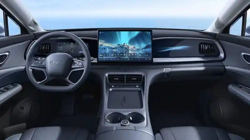 Foto - BYD Sealion 7 PHEV Meluncur 8 Mei, Dibekali Fitur AI Dan Juga Drone