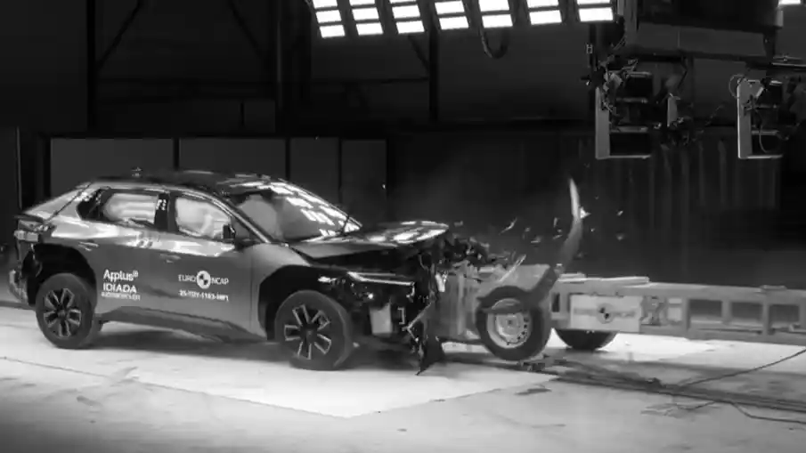 Crash Test - VIDEO: Crash Test Toyota C-HR (Euro NCAP)