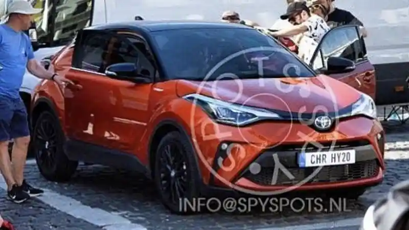 Berita - SPY SHOT: Toyota C-HR Facelift