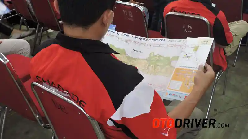 Foto - Charade Classy Winner Community Tak Ragu Mudik Pakai Mobil 90'an