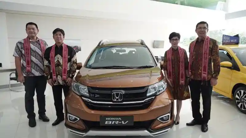 Berita - Honda Resmikan Dealer Pertama di Kota Kelahiran R.A. Kartini