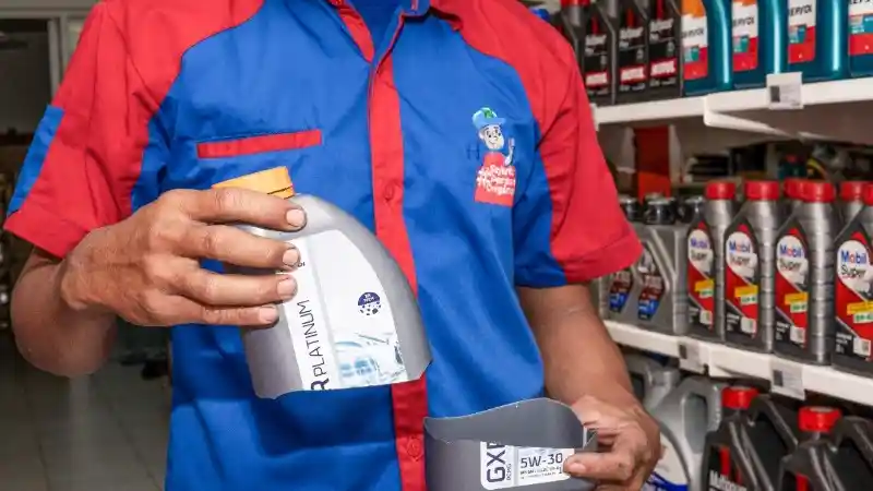 Tips - Cakra Motor 11, Sharing Tips Cara Membedakan Oli Asli Dengan Yang Palsu