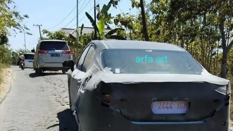 Foto - SPY SHOT: Toyota Camry Generasi Terbaru