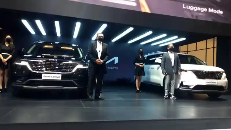 Foto - KIA Carnival Resmi Melenggang Di Indonesia