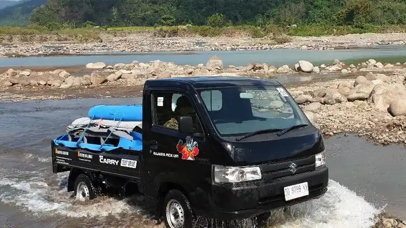 Berita - Penjualan Mobil Nasional Membaik, Pasar Suzuki Ikut Tumbuh