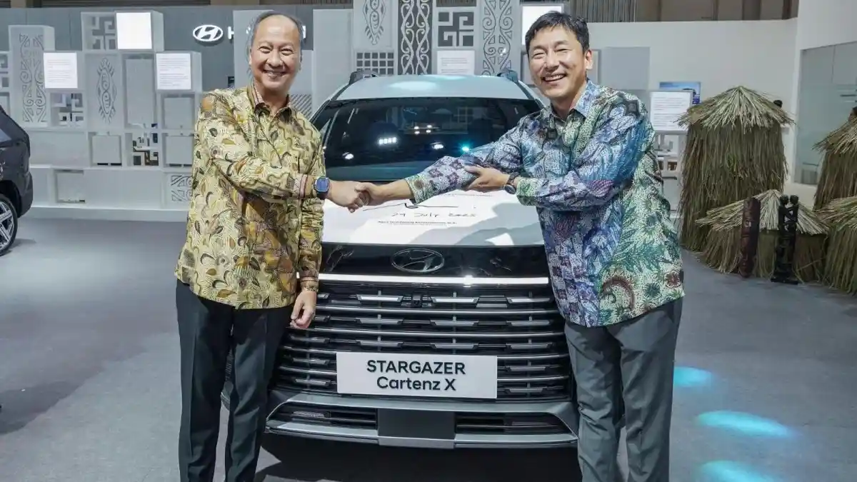 Foto - Hyundai Cartenz X Jadi Pusat Perhatian Di GIIAS 2025, Simak Skema Kreditnya Hingga 5 Tahun