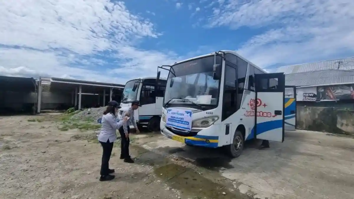 Berita - Kesiapan Armada Bus Di Maluku Sebelum Bulan Puasa