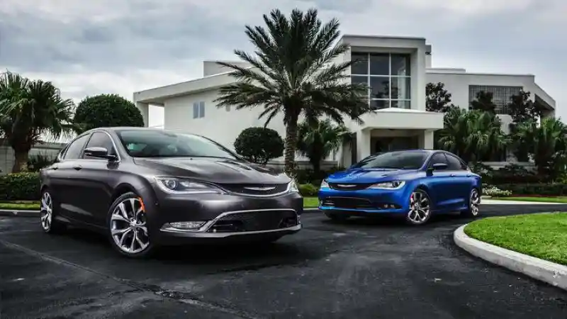 Berita - Merayakan 90 Tahun, Chrysler Siapkan Model Spesial