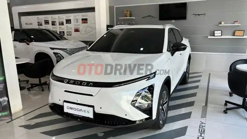 Berita - Fakta Menarik, di Surabaya Rata-Rata Mobil Chery Warnanya Sama