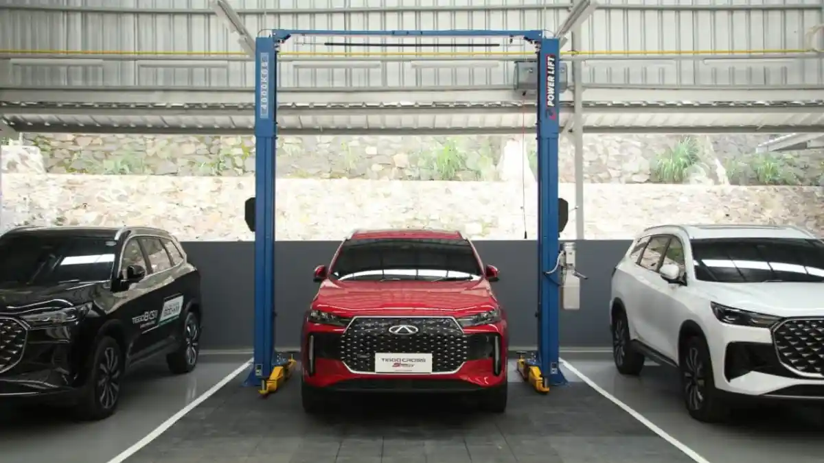 Foto - Chery Resmikan Dealer Besar dan Terlengkap di Bandung