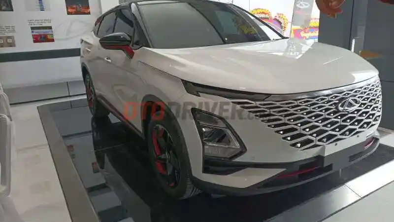 Foto - Makin Serius Garap Pasar Otomotif Indonesia, Chery Resmikan Diler di Bekasi