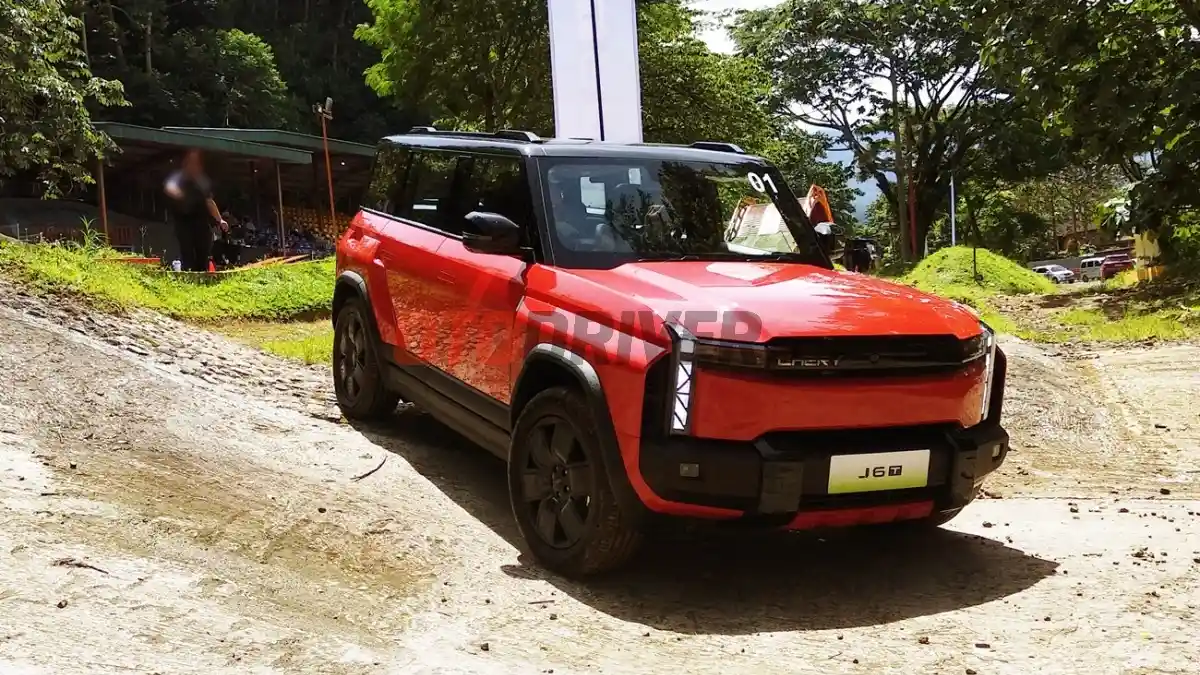 Foto - Apa Saja Yang Berubah Di Chery J6T Dibandingkan J6?