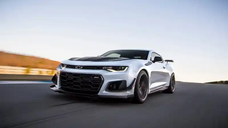 Foto - Chevrolet Camaro Kini Pakai Transmisi Matic 10 Percepatan