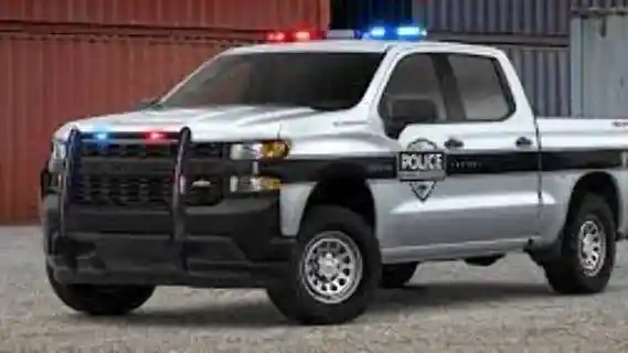 Foto - Polisi AS Andalkan Pikap 335 Hp Untuk Patroli 