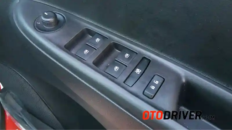 Foto - FIRST DRIVE: Chevrolet Spark LTZ 2017