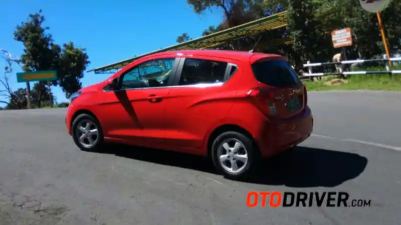 Foto - FIRST DRIVE: Chevrolet Spark LTZ 2017