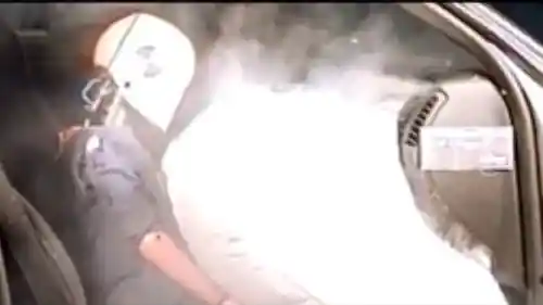 Foto - Dinilai Membahayakan, Airbag Takata Mulai Ditinggalkan Pabrikan Mobil