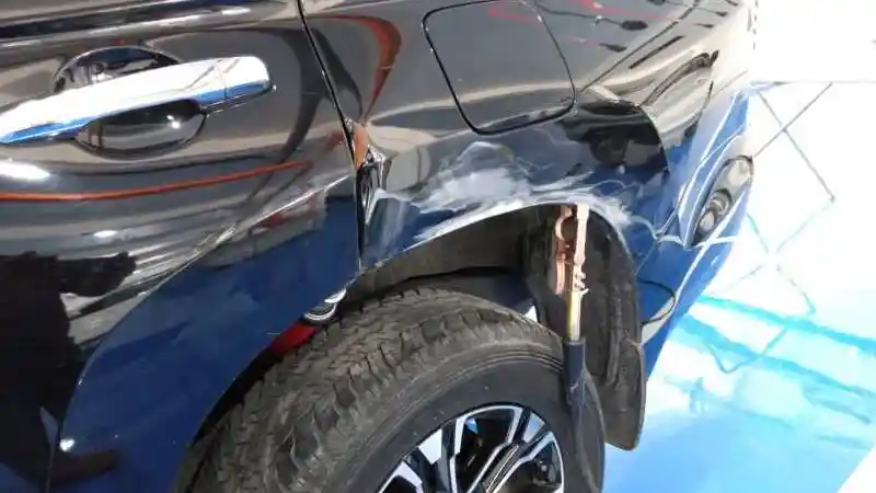 Foto - Bilik Disinfektan Merusak Lapisan Cat?