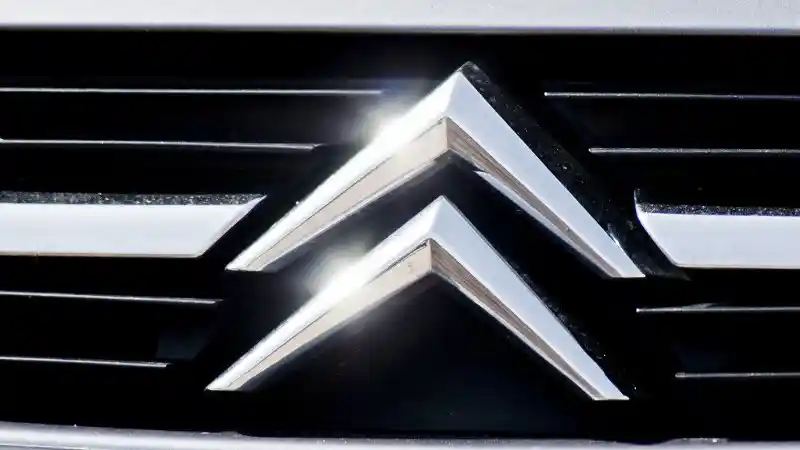 Foto - Karena Kemiripan Logo, Citroen Seret Polestar Ke Pengadilan
