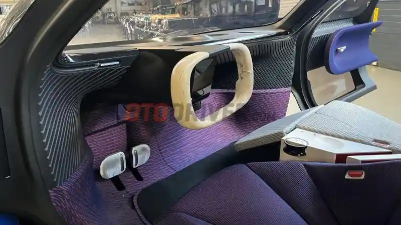 Foto - Melihat Mobil Konsep Citroen 19_19 Yang Dipajang Di Geneva Auto Show 2019 Silam