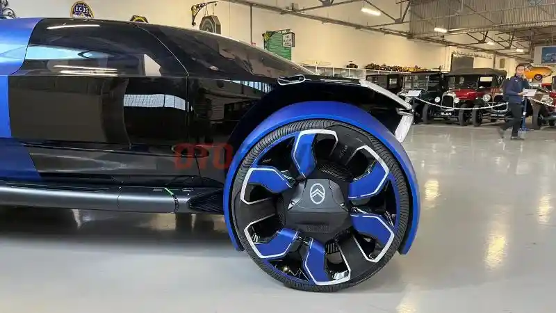 Foto - Melihat Mobil Konsep Citroen 19_19 Yang Dipajang Di Geneva Auto Show 2019 Silam