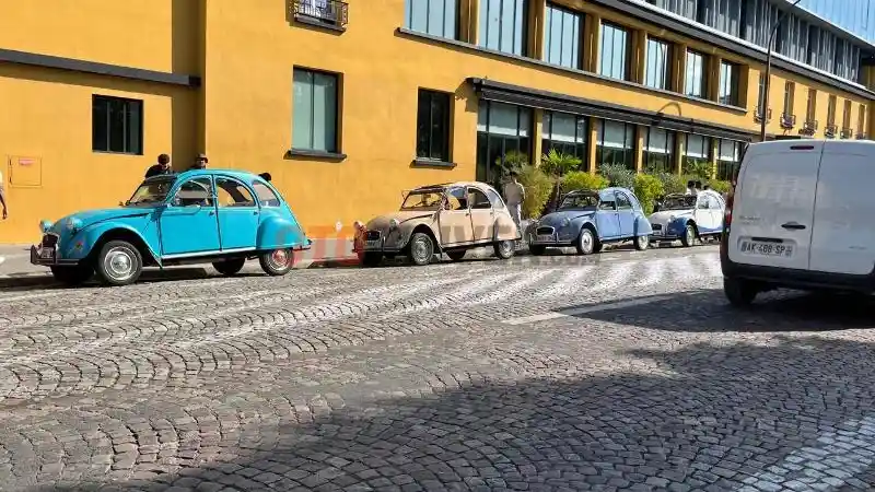 Foto - Citroen 2CV, Mobil Perancis Yang Terjual Hingga 3,8 Juta Unit