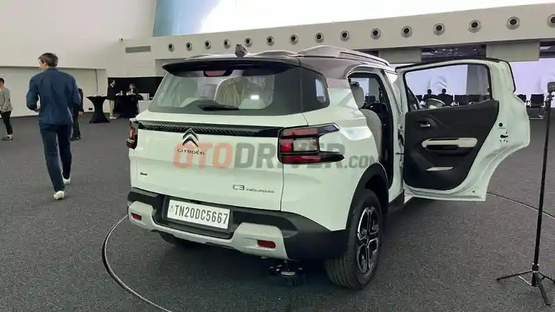 Foto - Citroen C3 Aircross Resmi Meluncur Di India, Harga Mulai Dari Rp 187 Jutaan