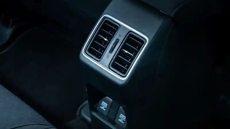 Foto - Perbedaan Spesifikasi Antara Honda City Sedan Dan Hatchback