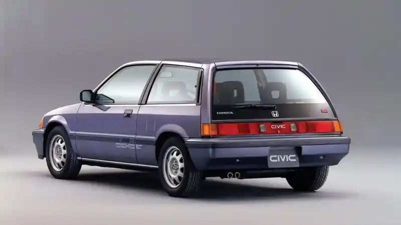 Foto - 10 Julukan Unik Mobil di Malaysia