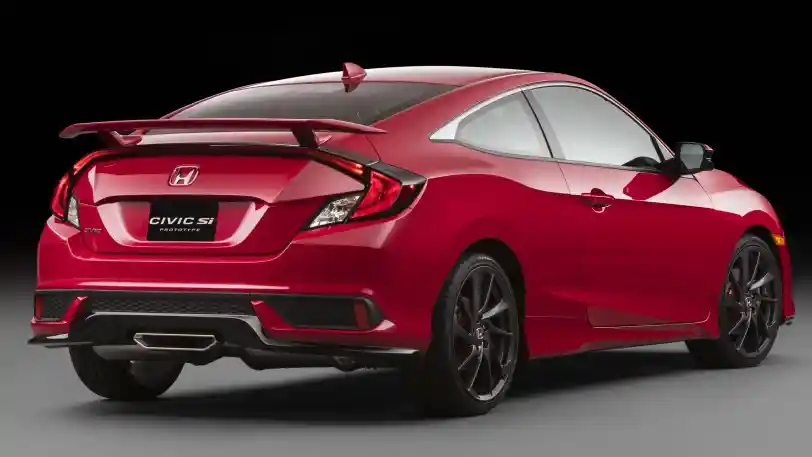 Foto - Honda Civic Turbo Coupe Resmi Diperkenalkan