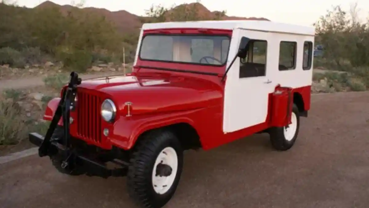 Foto - Dengan Sentuhan Nostalgia, Jeep Indonesia Segera Hadirkan Edisi Terbatas JL Wrangler Whitetop